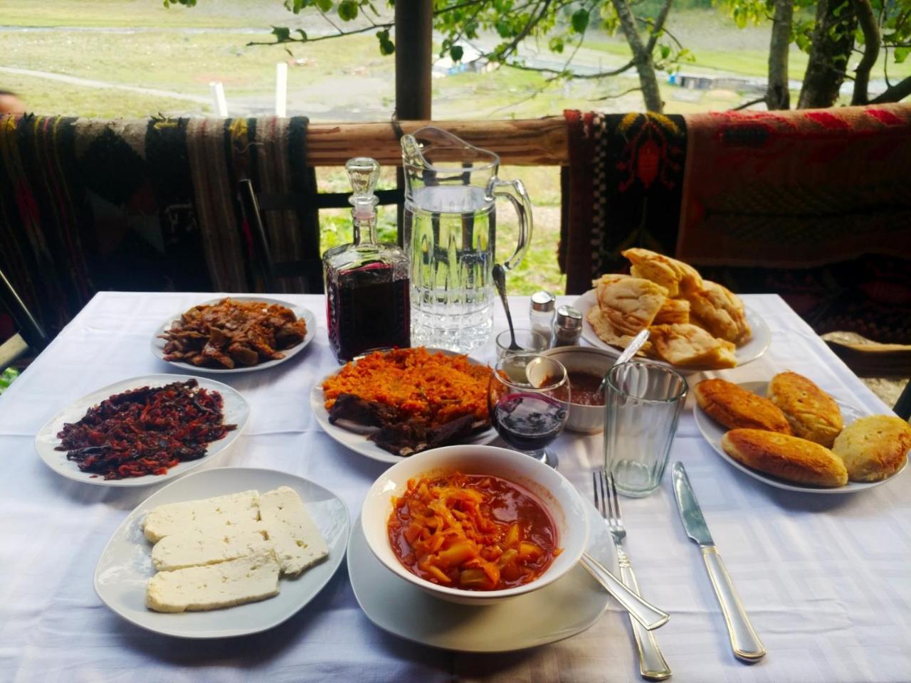 Pirikiti Otel Akhmeta Dış mekan fotoğraf